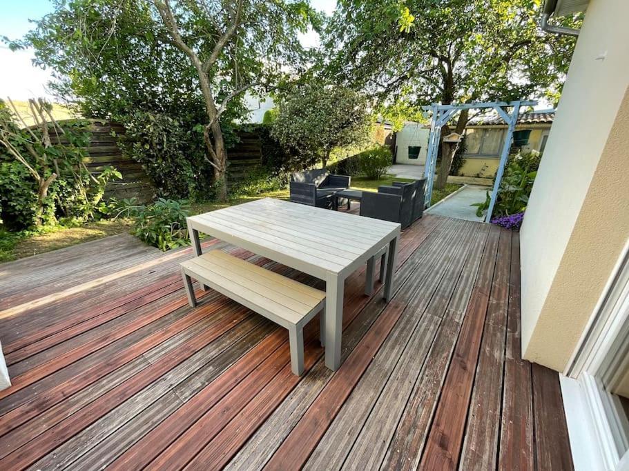 Maison De Vacances Familiale Ouistreham Kültér fotó